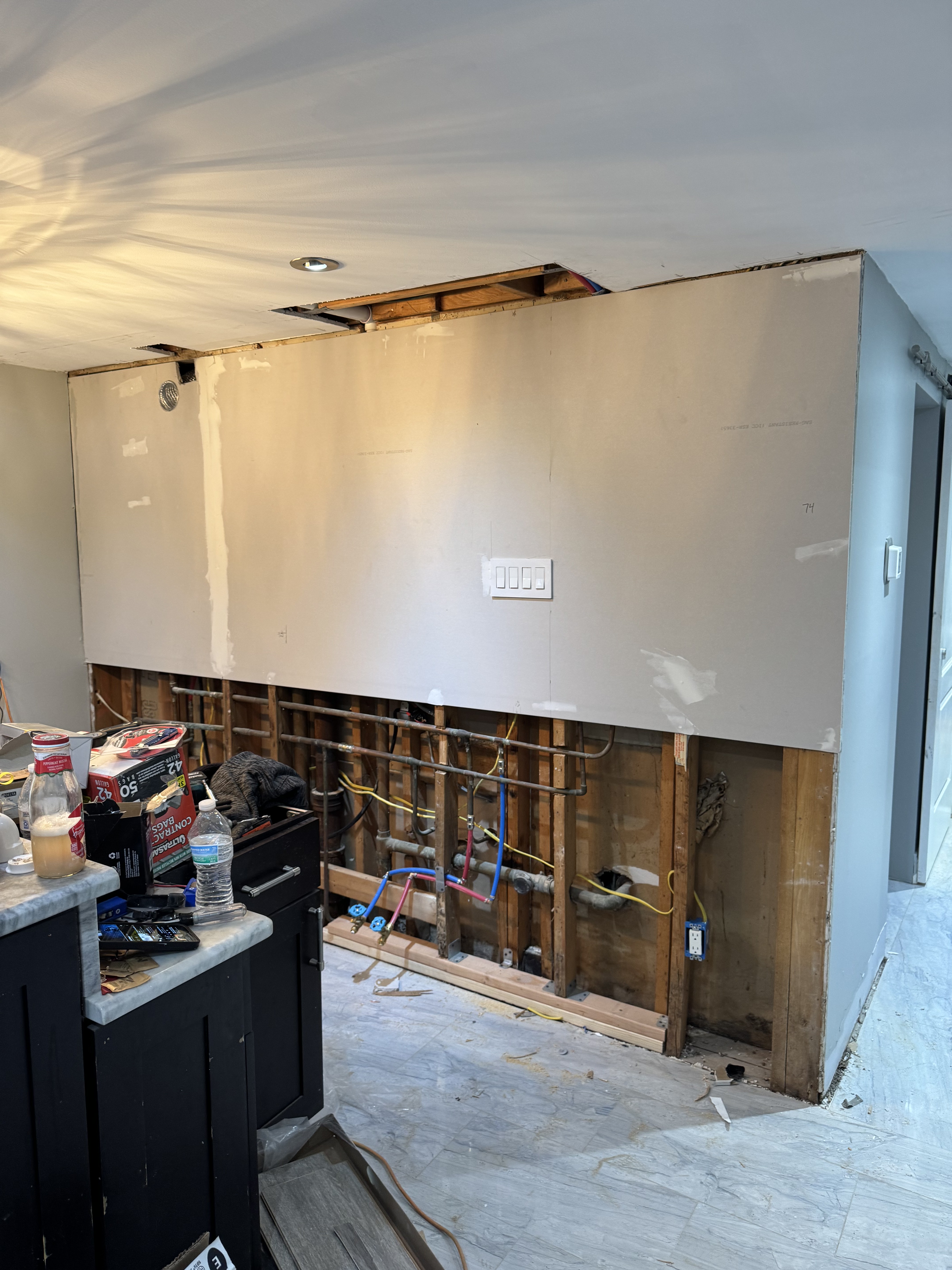 Basement kitchen & bar before renovation